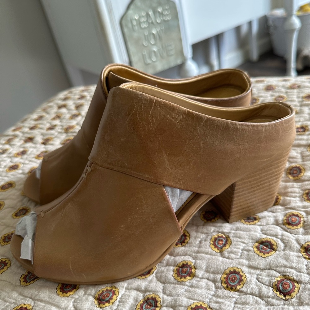 Slayte Footwear Miranda Tan Leather Mule Sandal Size 8 - Picture 3 of 8